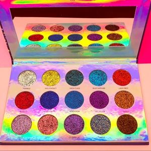 mascarade Eyeshadow Palette